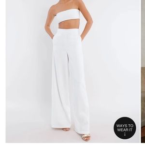 White BCBG Maxazria Wide Leg Trouser- sz 6